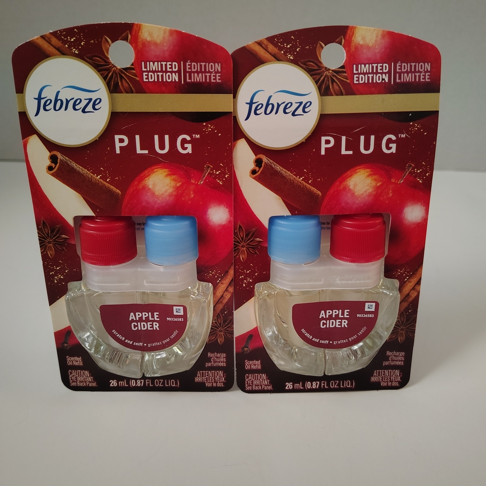 Febreze Apple Cider Scented Air freshener Oil Plug In Refills Lot Of 2 NEW